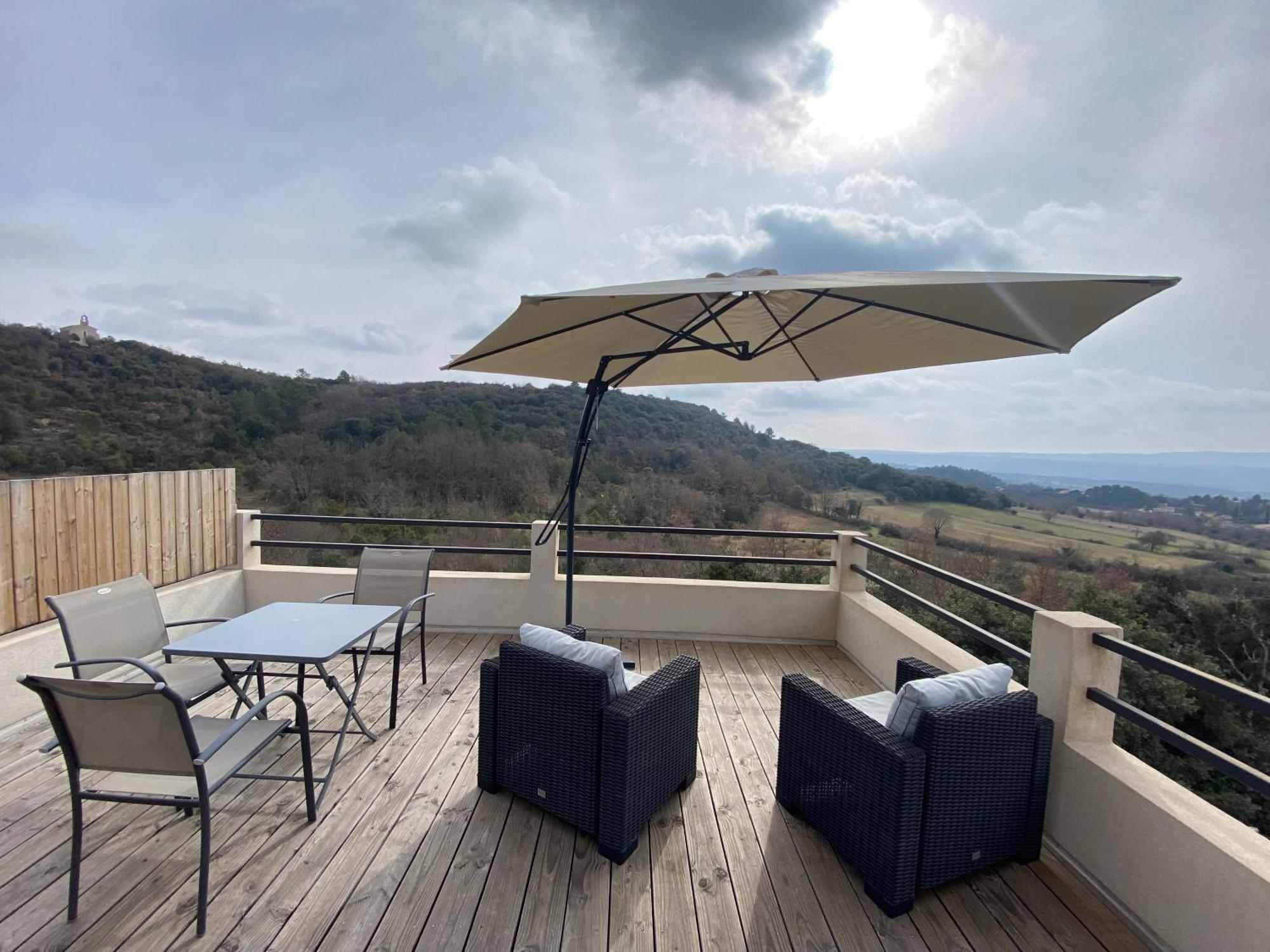 Studio Au Calme, Grande Terrasse Avec Vue Vallee Ginasservis Exterior photo